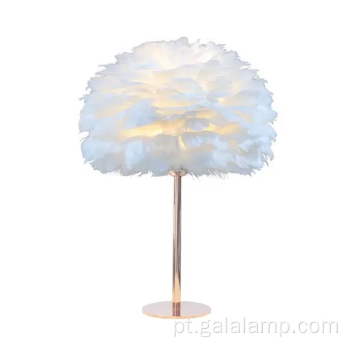 Lâmpada de mesa de penas de ouro rosa elegante